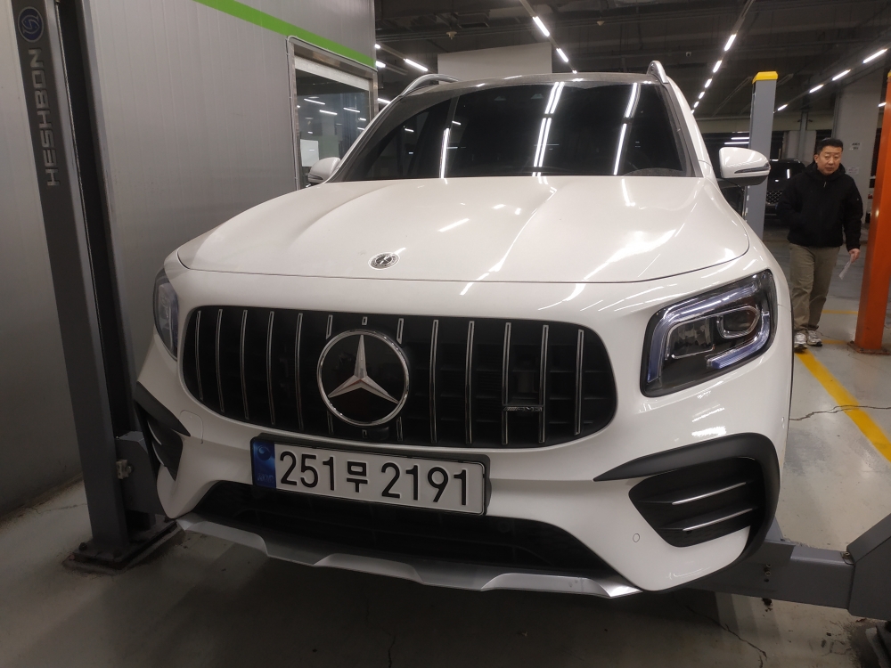 Mercedes-Benz GLB-Class 2023 — inspection photo 1