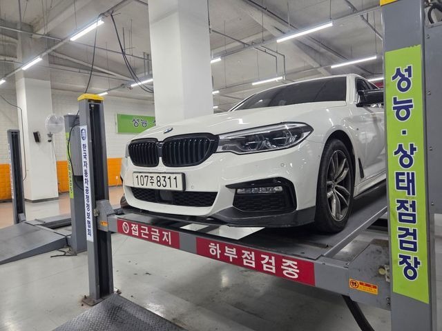 BMW 5-Series 2017 — inspection photo 1