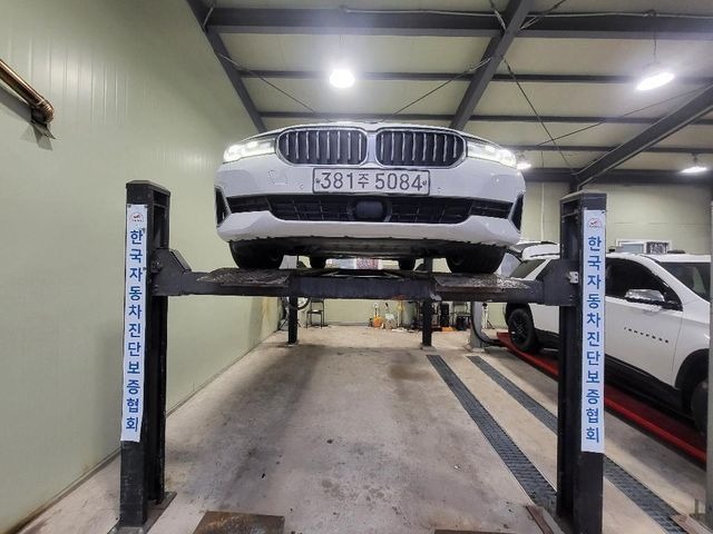 BMW 5-Series 2021 — inspection photo 1