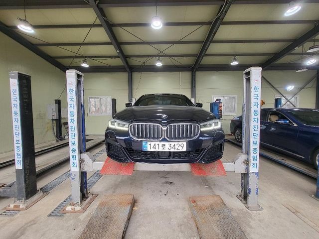 BMW 5-Series 2022 — inspection photo 1