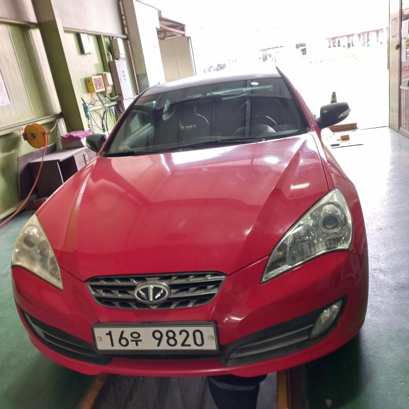 Hyundai Genesis 2009 — inspection photo 1