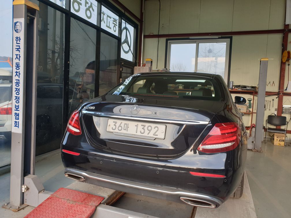 Mercedes-Benz E-Class 2017 — inspection photo 2