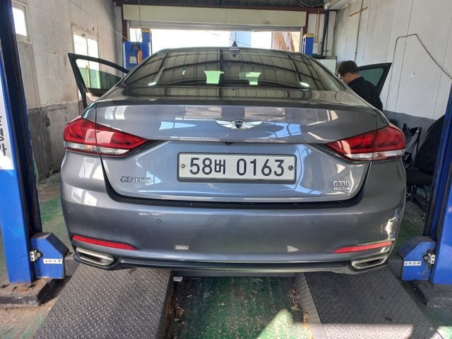 Hyundai Genesis 2016 — inspection photo 2