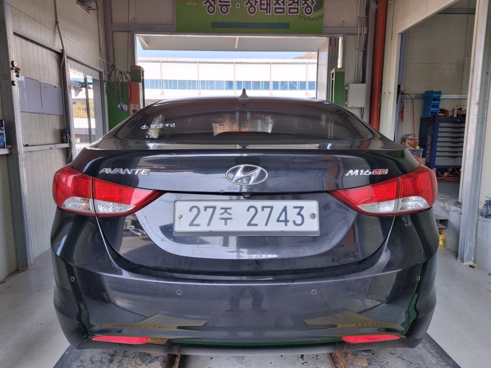 Hyundai AVANTE 2012 — inspection photo 2