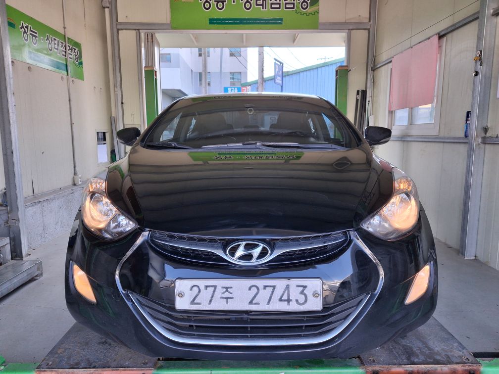 Hyundai AVANTE 2012 — inspection photo 1