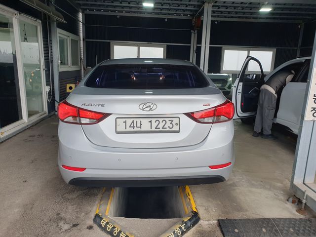 Hyundai AVANTE 2014 — inspection photo 2