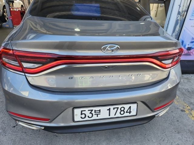 Hyundai Grandeur 2018 — inspection photo 2