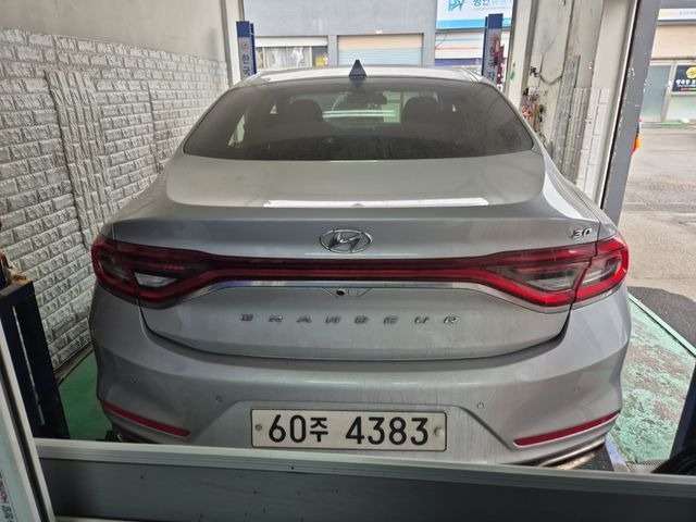 Hyundai Grandeur 2017 — inspection photo 2