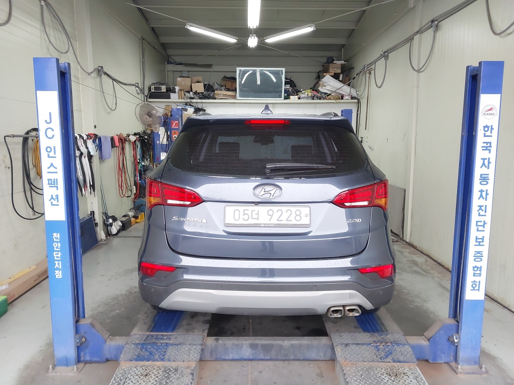 Hyundai Santafe 2018 — inspection photo 2