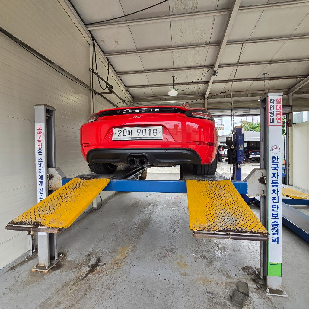 Porsche 718 2017 — inspection photo 2