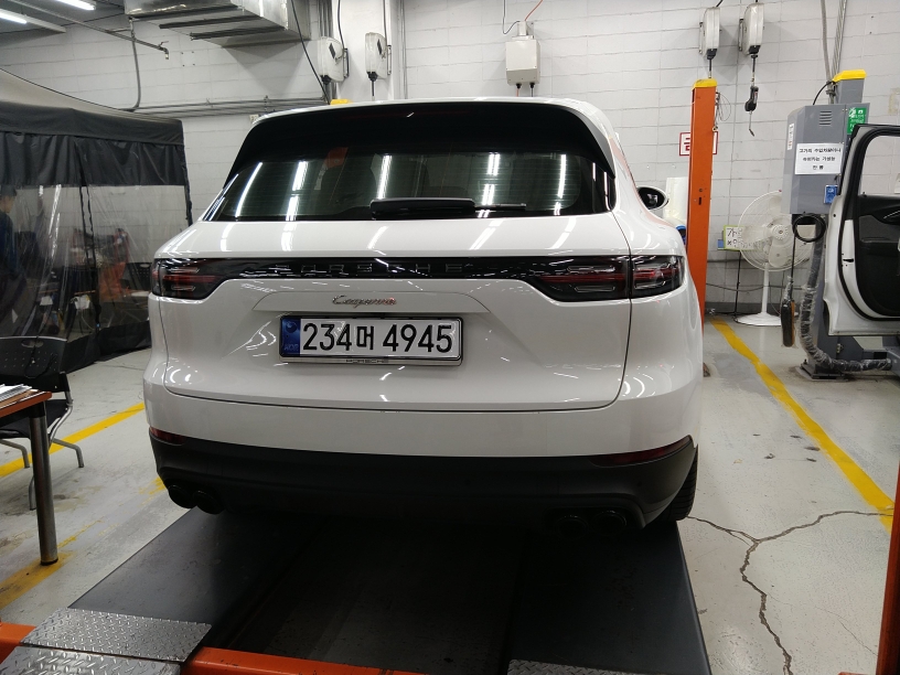 Porsche Cayenne 2022 — inspection photo 2