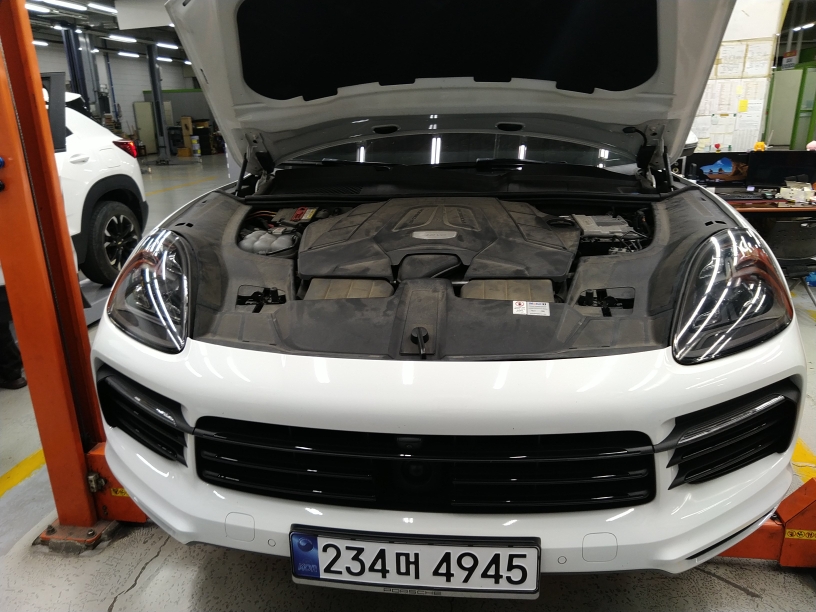 Porsche Cayenne 2022 — inspection photo 1