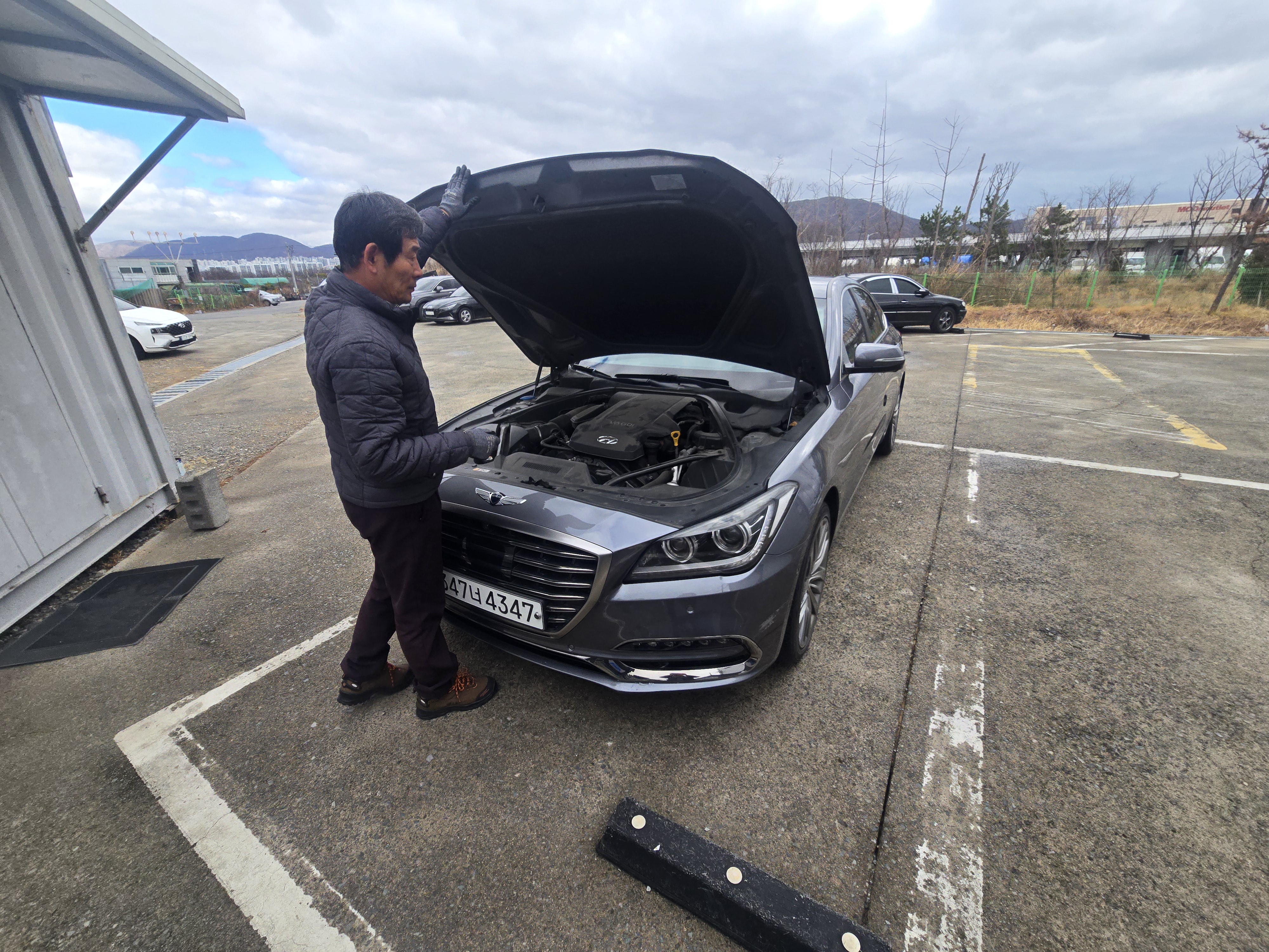 Hyundai Genesis 2015 — inspection photo 1