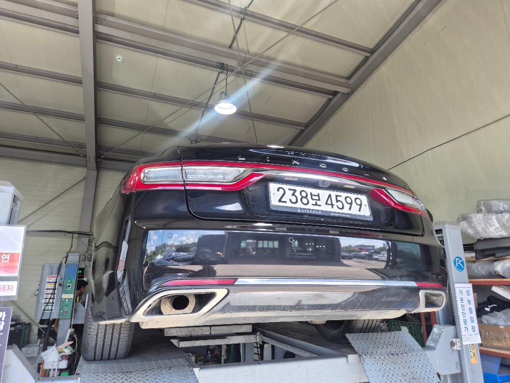 Lincoln Continental 2020 — inspection photo 2