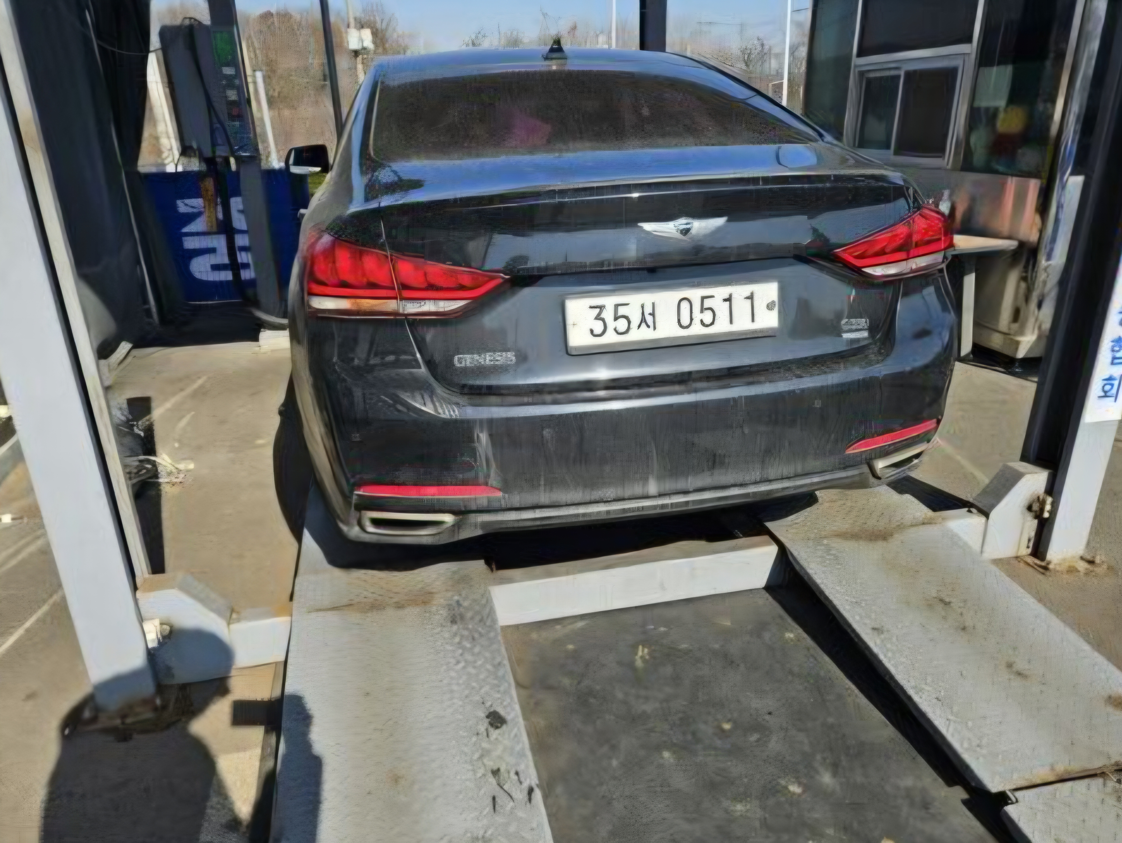 Hyundai Genesis 2016 — inspection photo 2