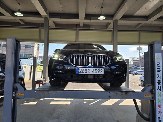 BMW 1-Series 2023 — inspection photo 2