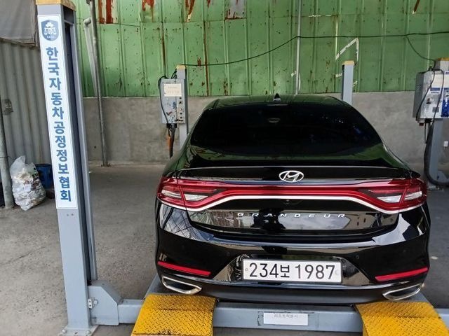 Hyundai Grandeur 2018 — inspection photo 2