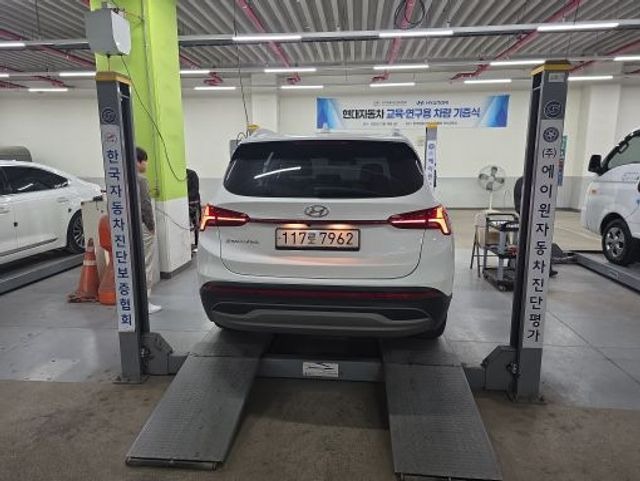 Hyundai Santafe 2023 — inspection photo 2
