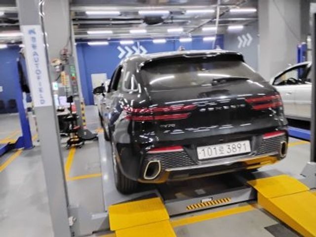 Genesis GV70 2023 — inspection photo 2