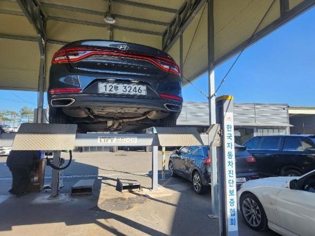 Hyundai Grandeur 2018 — inspection photo 2