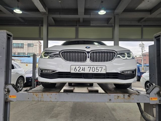 BMW 5-Series 2018 — inspection photo 1