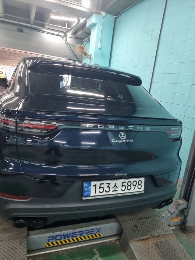 Porsche Cayenne 2022 — inspection photo 2
