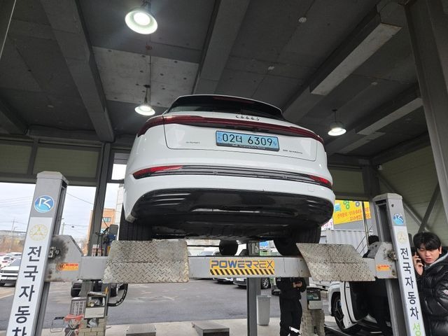 Audi e-tron 2021 — inspection photo 2