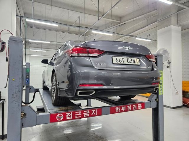 Hyundai Genesis 2014 — inspection photo 2