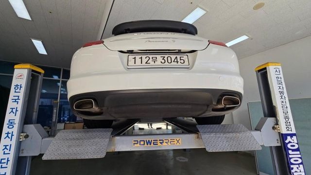 Porsche Panamera 2011 — inspection photo 2
