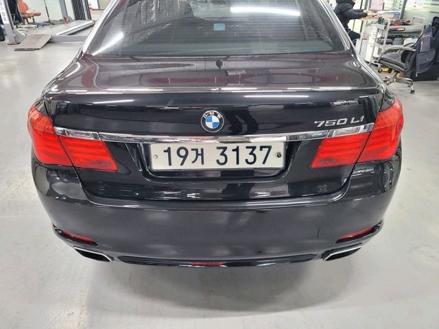 BMW 7-Series 2012 — inspection photo 2