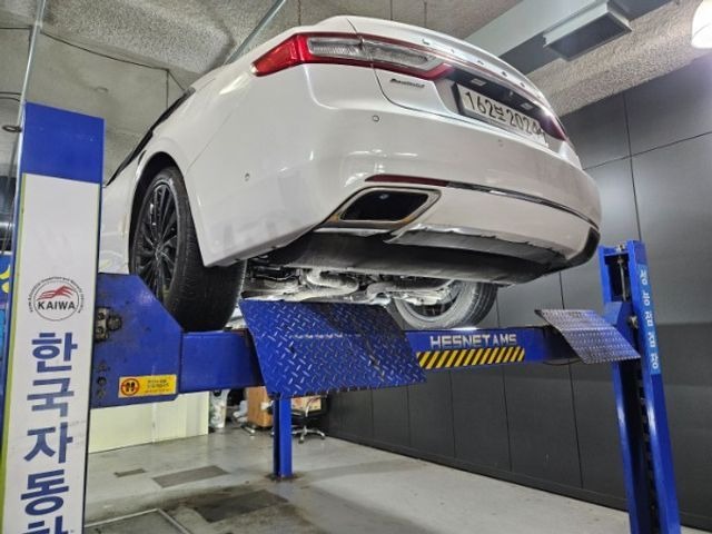Lincoln Continental 2017 — inspection photo 2