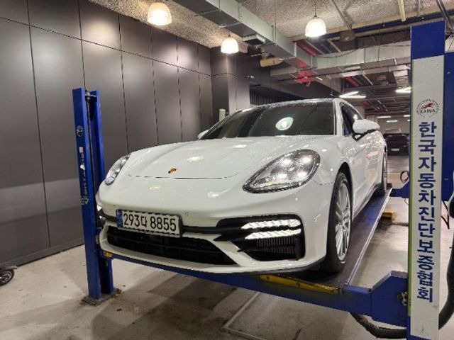 Porsche Panamera 2022 — inspection photo 1