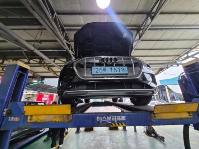 Audi e-tron 2021 — inspection photo 1