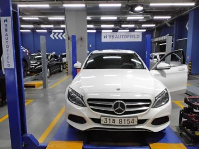 Mercedes-Benz C-Class 2018 — inspection photo 1
