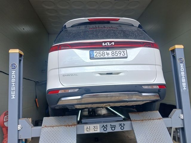 Kia Canival 2023 — inspection photo 2