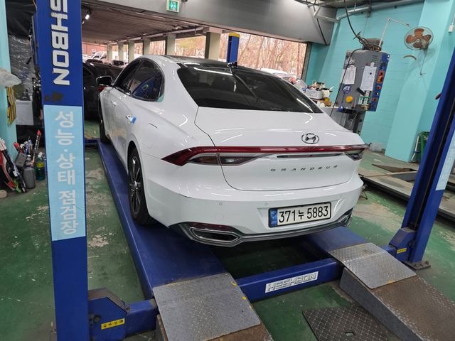 Hyundai Grandeur 2023 — inspection photo 2