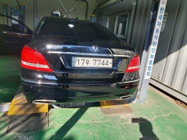 Hyundai Equus 2010 — inspection photo 2