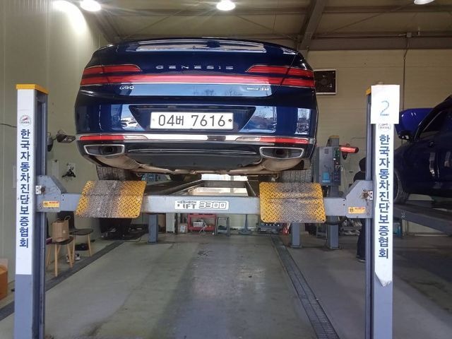 Genesis G90 2019 — inspection photo 2