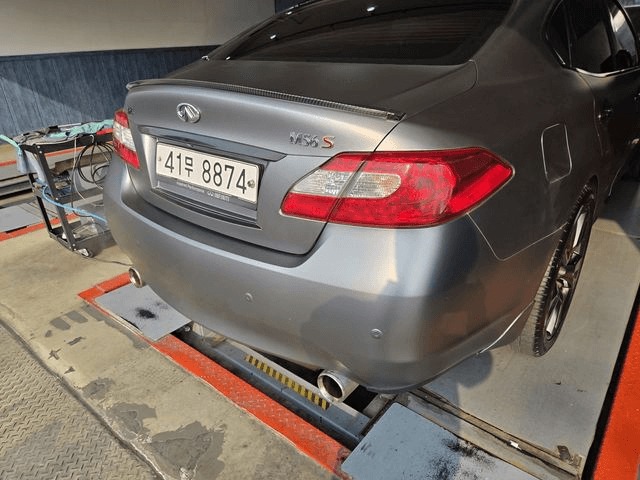 Infiniti M 2011 — inspection photo 2