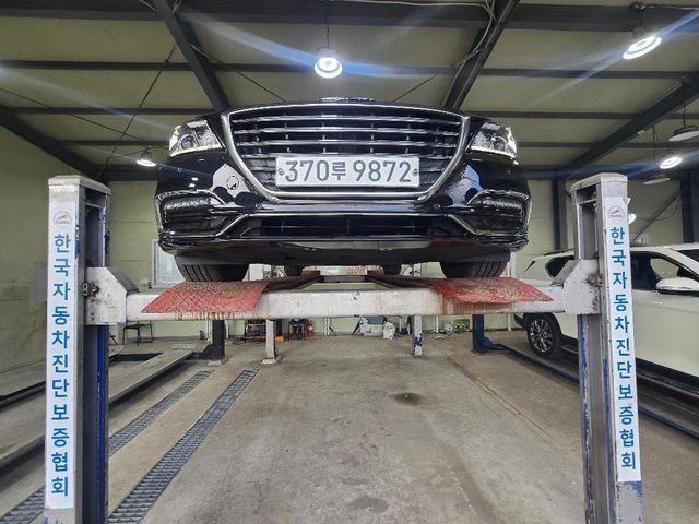 Genesis G80 2018 — inspection photo 1