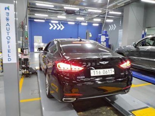 Hyundai Genesis 2016 — inspection photo 2