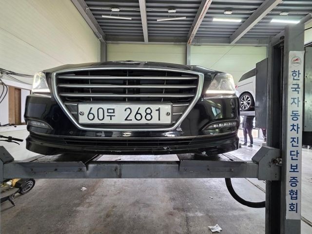 Hyundai Genesis 2016 — inspection photo 1