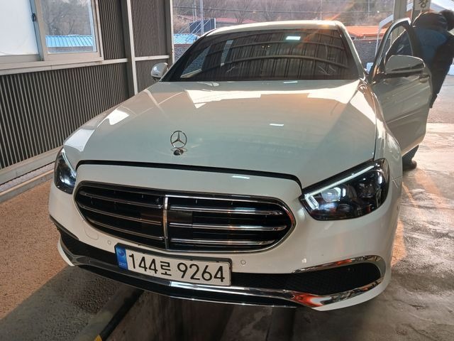 Mercedes-Benz E-Class 2022 — inspection photo 1