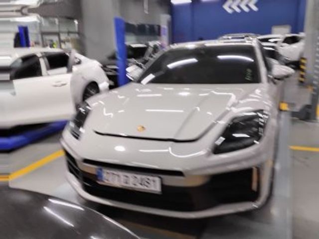 Porsche Panamera 2025 — inspection photo 1