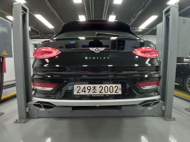 Bentley Bentayga 2024 — inspection photo 2