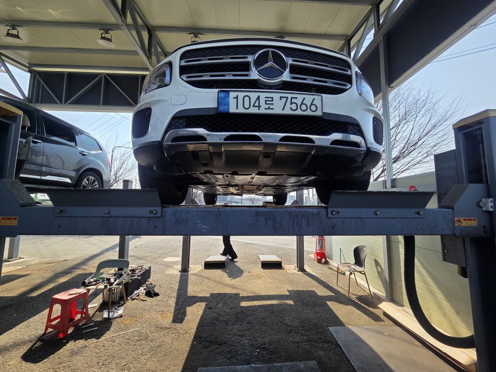 Mercedes-Benz GLB-Class 2021 — inspection photo 1