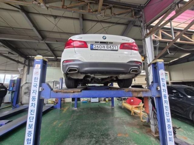 BMW 5-Series 2018 — inspection photo 2
