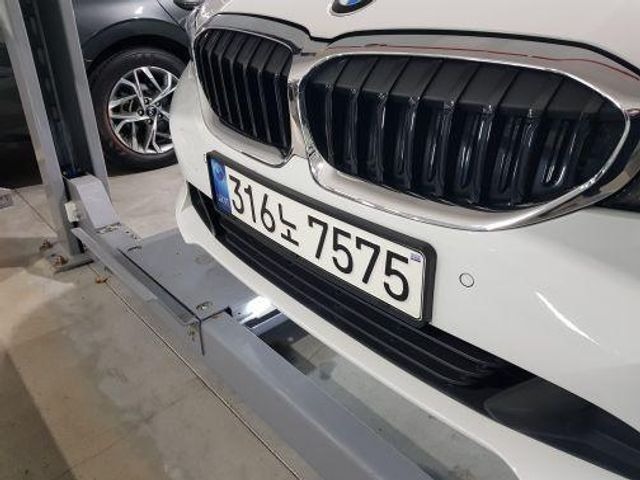 BMW 3-Series 2019 — inspection photo 1