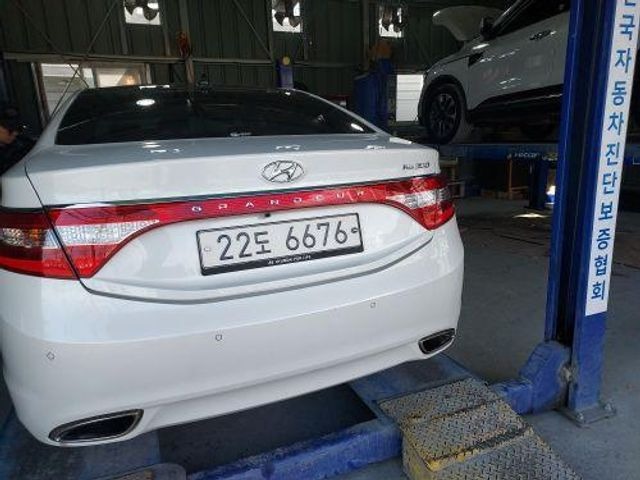Hyundai Grandeur 2012 — inspection photo 2