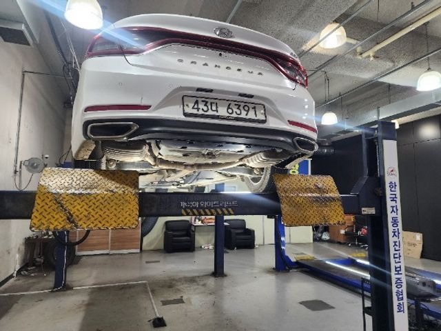 Hyundai Grandeur 2018 — inspection photo 2